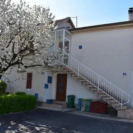Apartman Miki Fazana Exterior photo
